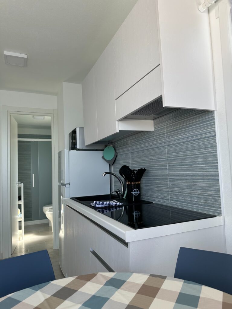 Cucina Floating House